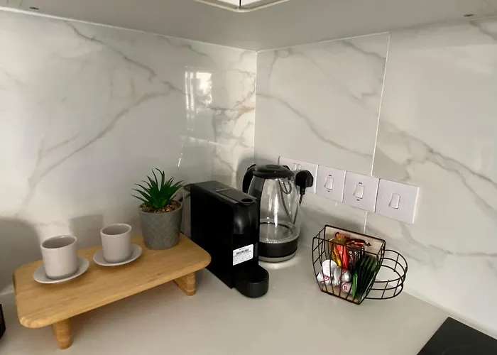 Stylish Near Unic Medical School & Euc Engomi