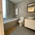 Stylish Near Unic Medical School & Euc Διαμέρισμα