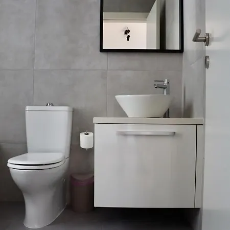 Stylish One-bedroom In * Engomi