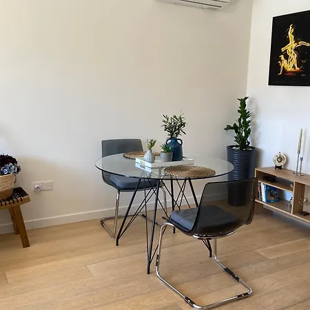 Stylish One-bedroom In * Engomi