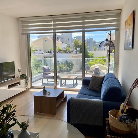 Stylish One-bedroom In Appartement *