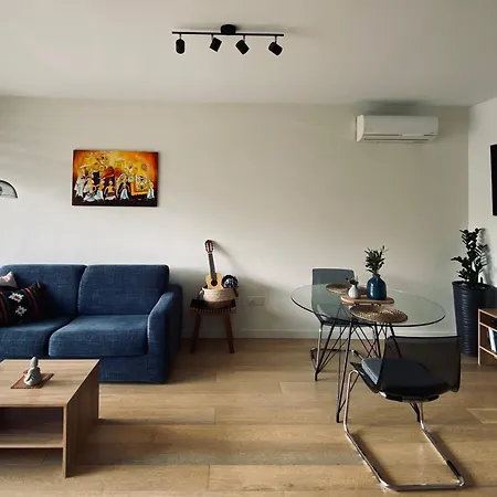 Stylish One-bedroom In Apartament Engomi