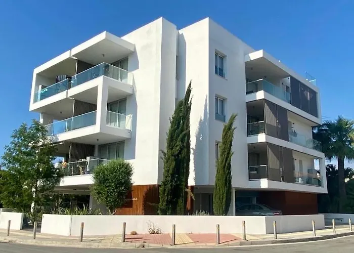 Stylish Near Unic Medical School & Euc